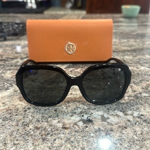 Black Tory Burch sunglasses